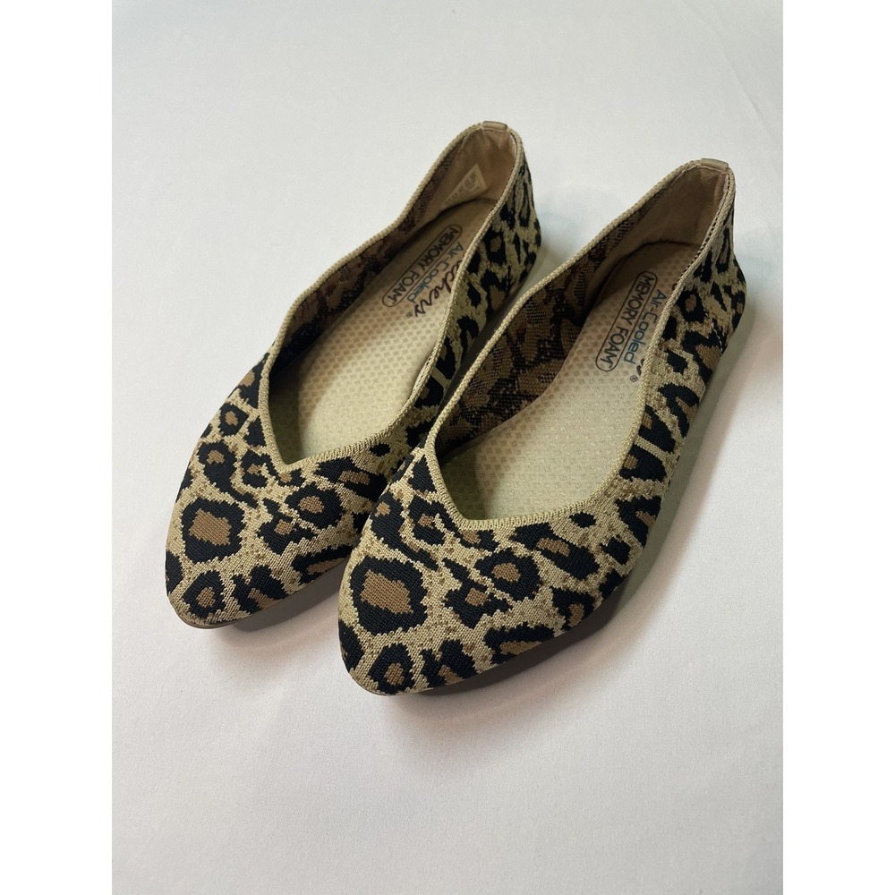 Skechers Shoes Cleo Claw-Some Womens 6.5 Leopard Cheetah Stretch Fit Flats